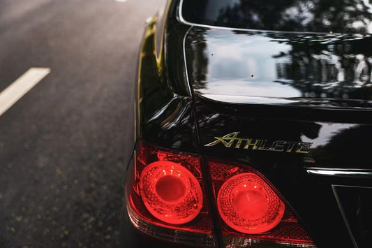 Toyota Crown (S180 Series) fitted with DWD air suspension system by TeamFusion in China