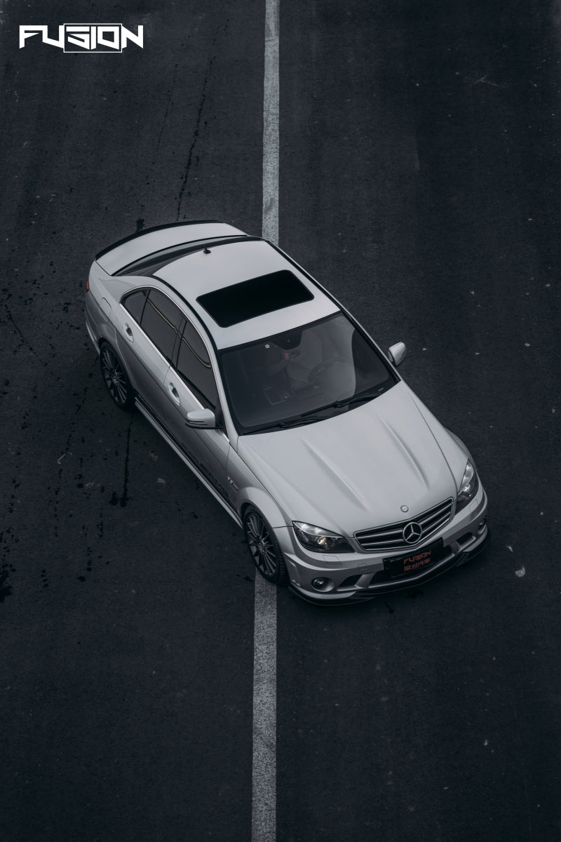 Fully rebuild W204 C63 by TeamFusion